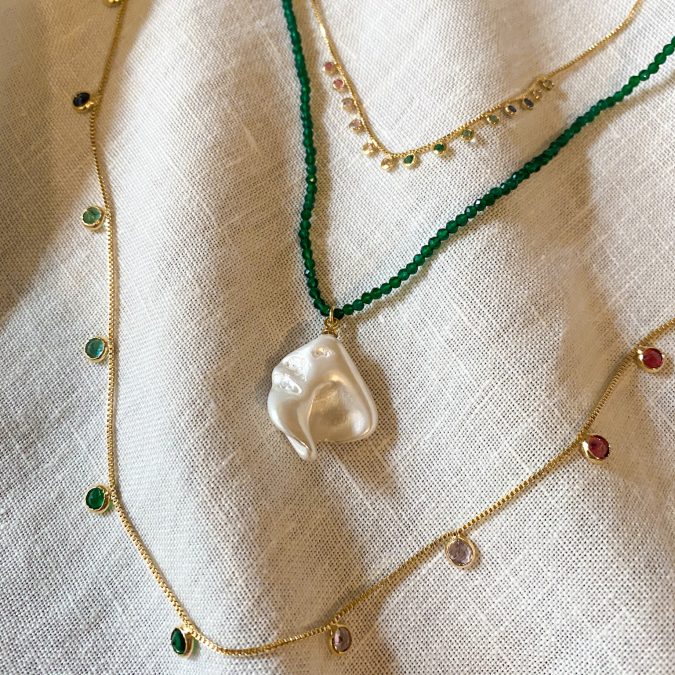 lemavie com br colar fio de pedras perola barroca no banho de ouro 18k 36cm com 8cm prolongador